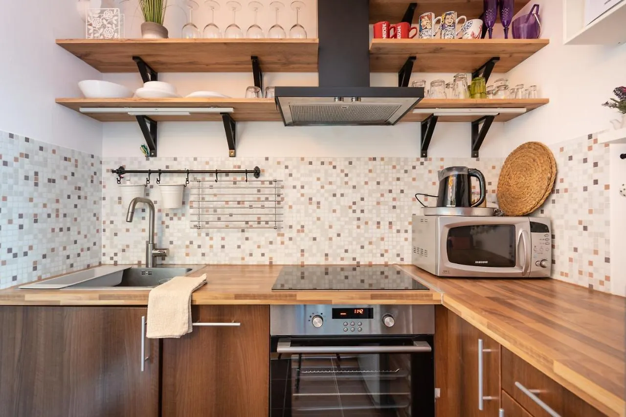 Green Lush Apartment Budapest Ungarn