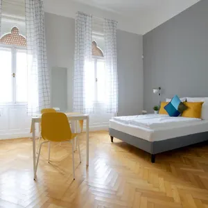  Apartment Budget By Hi5 - Palace Quarter