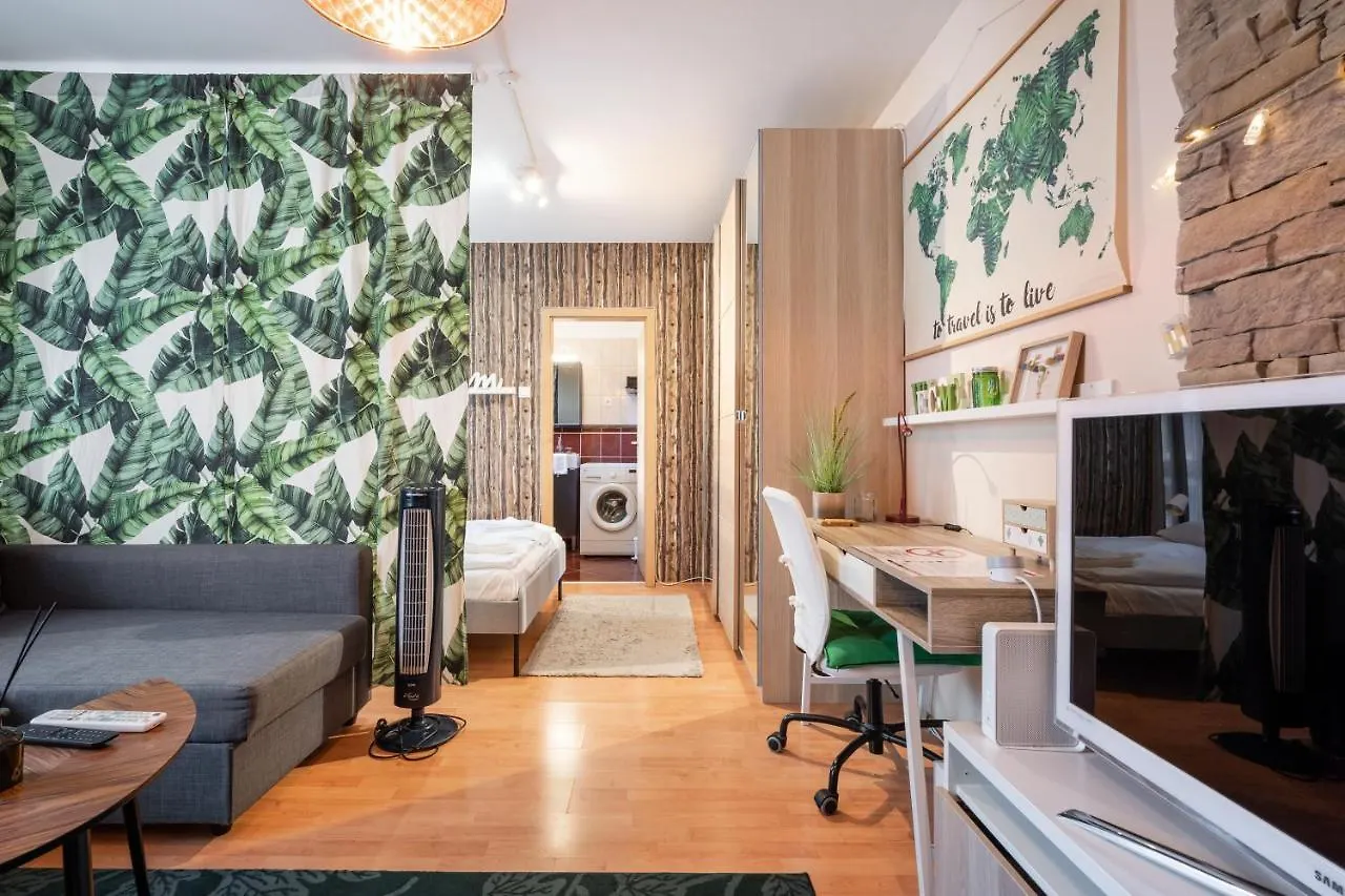 Green Lush Apartment Budapest 0*,  Hungary