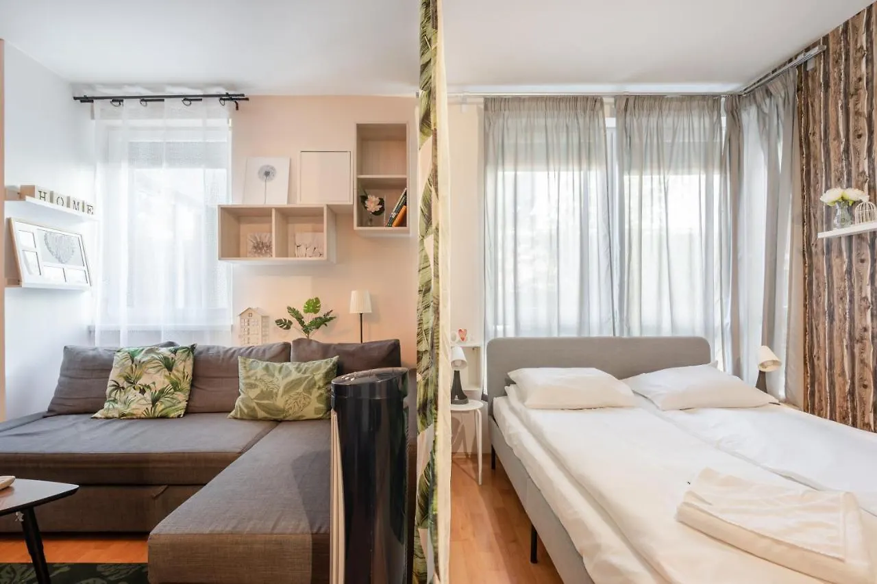 Green Lush Apartment Budapest